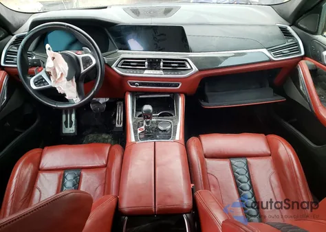 2021 BMW X6 M z USA, uszkodzony, nr VIN 5YMCY0C09M9E09840